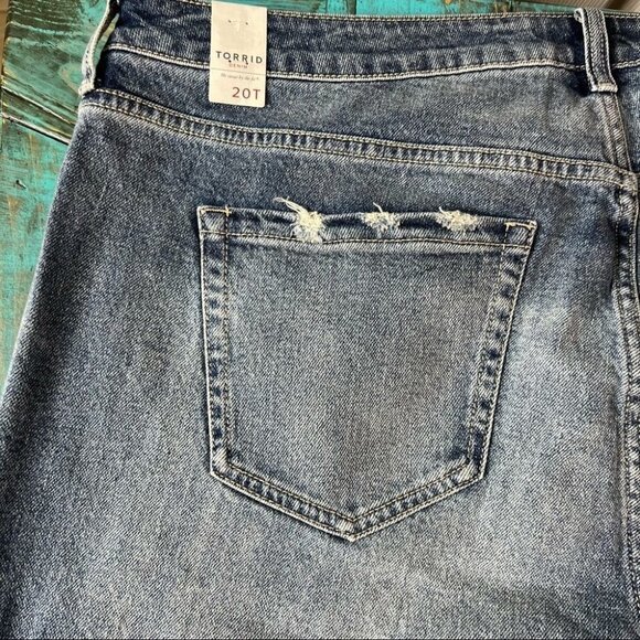 Torrid High Rise Straight Distressed Jeans Size 20 NWT - Picture 8 of 16